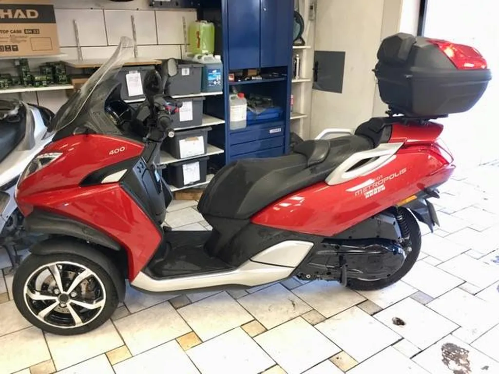 SCOOTER OCCASION PEUGEOT METROPOLIS SIX FOURS LES PLAGES