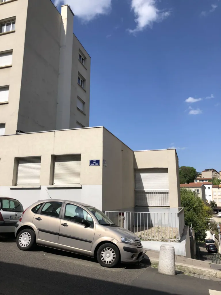 Appartement T3 sous Loi Pinel Rénové proche de la Croix Rousse à Eugène Pons Lyon 4