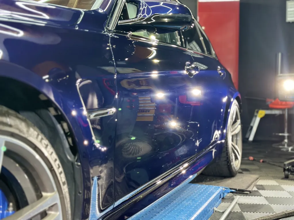 Detailing auto lyon traitement céramique carrosserie BMW M3