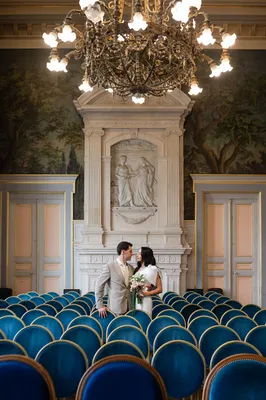 Wedding planner organisant un mariage chic à Paris