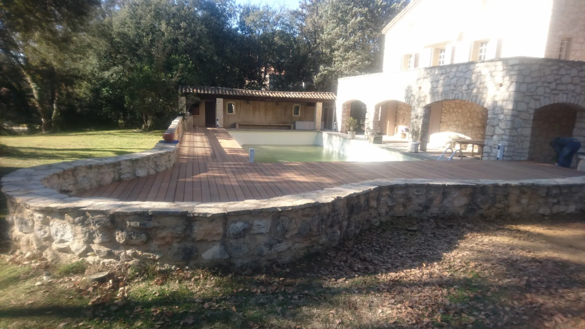 Tour de piscine en Itauba dans les bouches du rhones 13