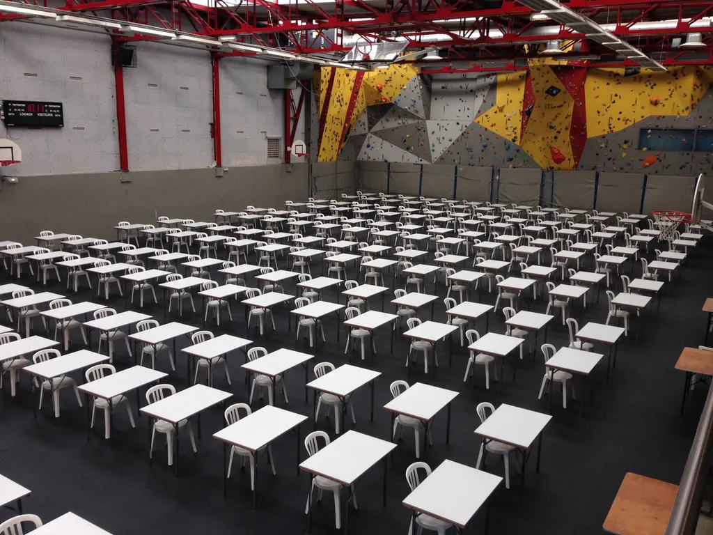 Location de tables et de chaises pour le concours des futurs ingénieurs de l’Ecole Centrale à Ecully