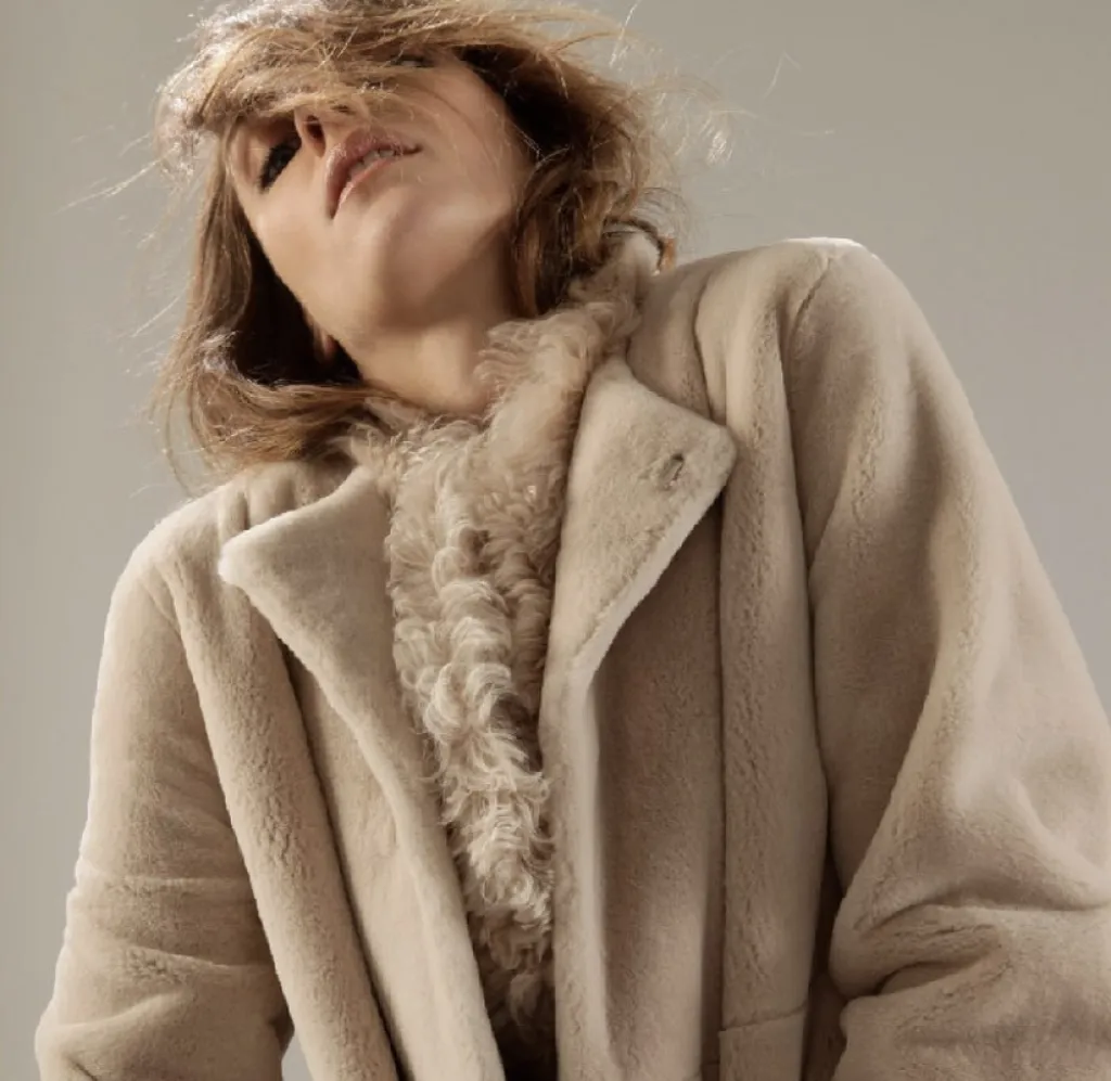 La collection Manzoni 24 automne-hiver, le confort, l'élegance, des tons de créme et de chocolat qui ont séduit Sacha.