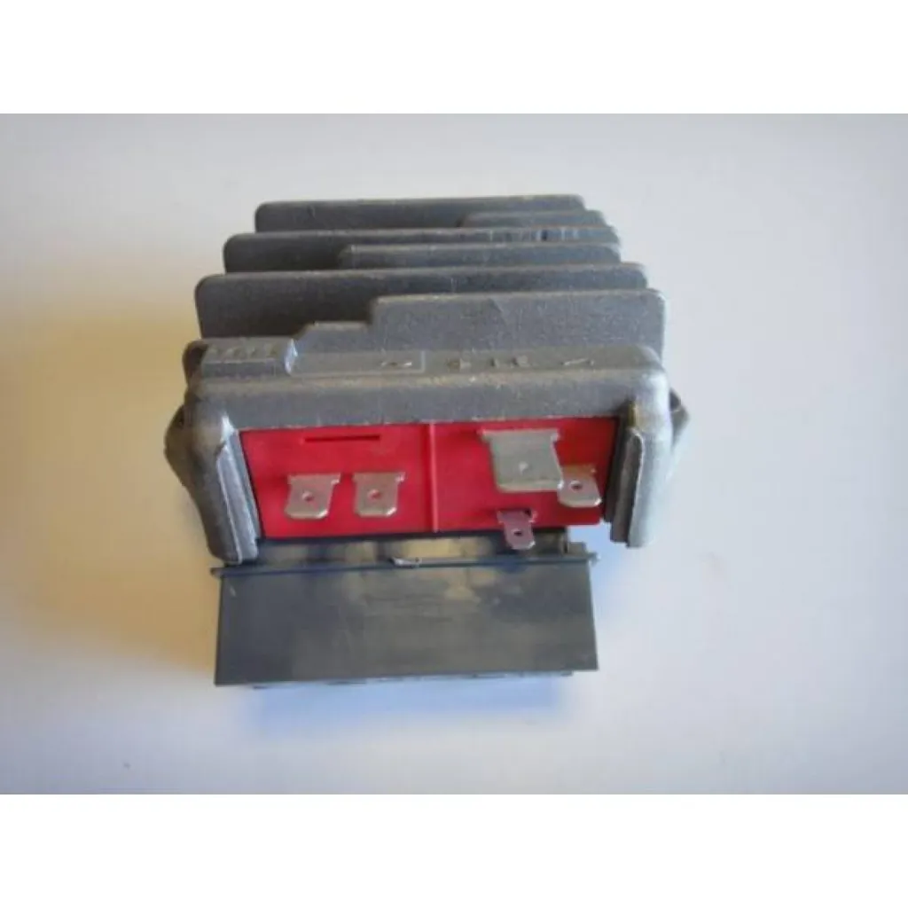 Pièces détachées voiture sans permis REGULATEUR au garage VSP LIGO pres de Toulon dans le Var 83