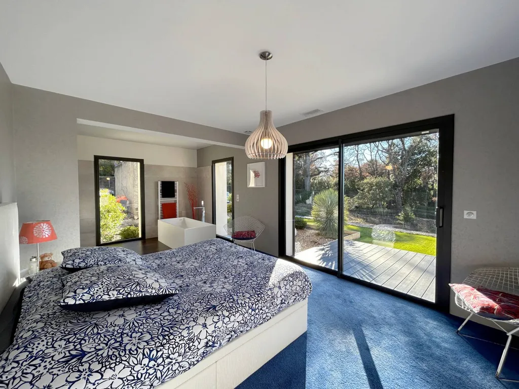 Blauvac, maison moderne en position dominante avec vues panoramiques   