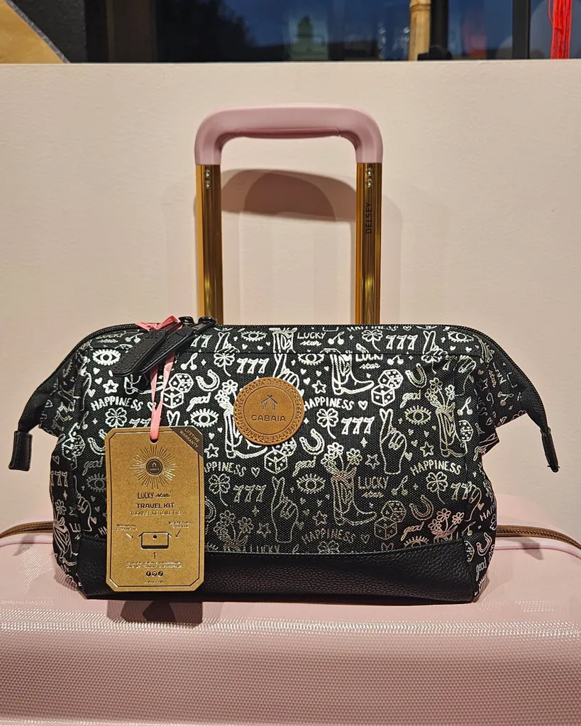 Trousse de toilette Cabaia Las Vegas, collection Lucky Star disponible chez Evasion Eu