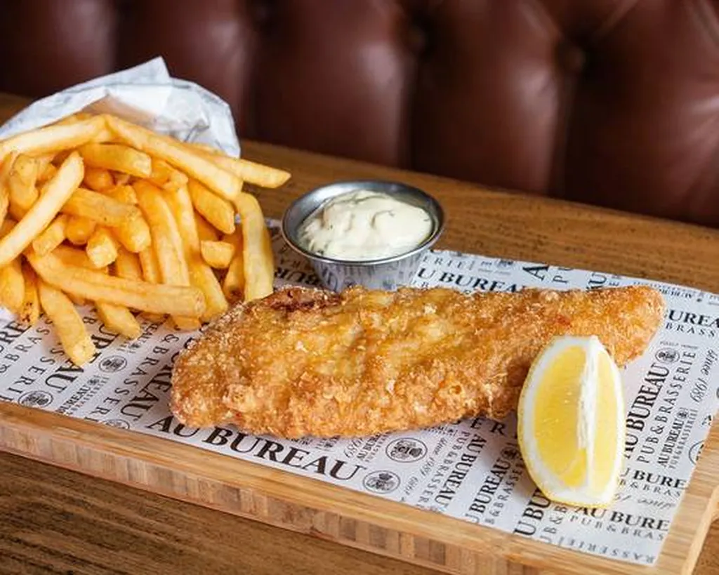 Réserver un grand repas de groupe dans un bar restaurant vers Woippy : dégustez notre Fish and Chips traditionnel proche de Saint-Julien-lès-Metz avec vos amis