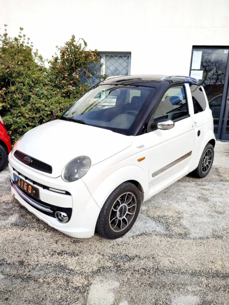 Vente voiture sans permis Microcar M.Go 4 Premium avec moteur DCI prés de Hyeres dans le VAR 83