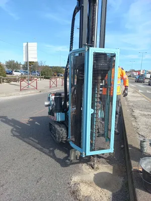 Sondages à la tarière sur chenille