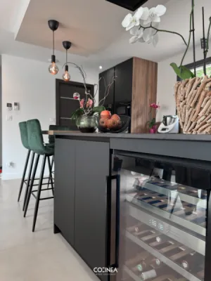 Conception et installation de cuisine moderne Armony en Dekton design raffiné sur mesure à Tournefeuille