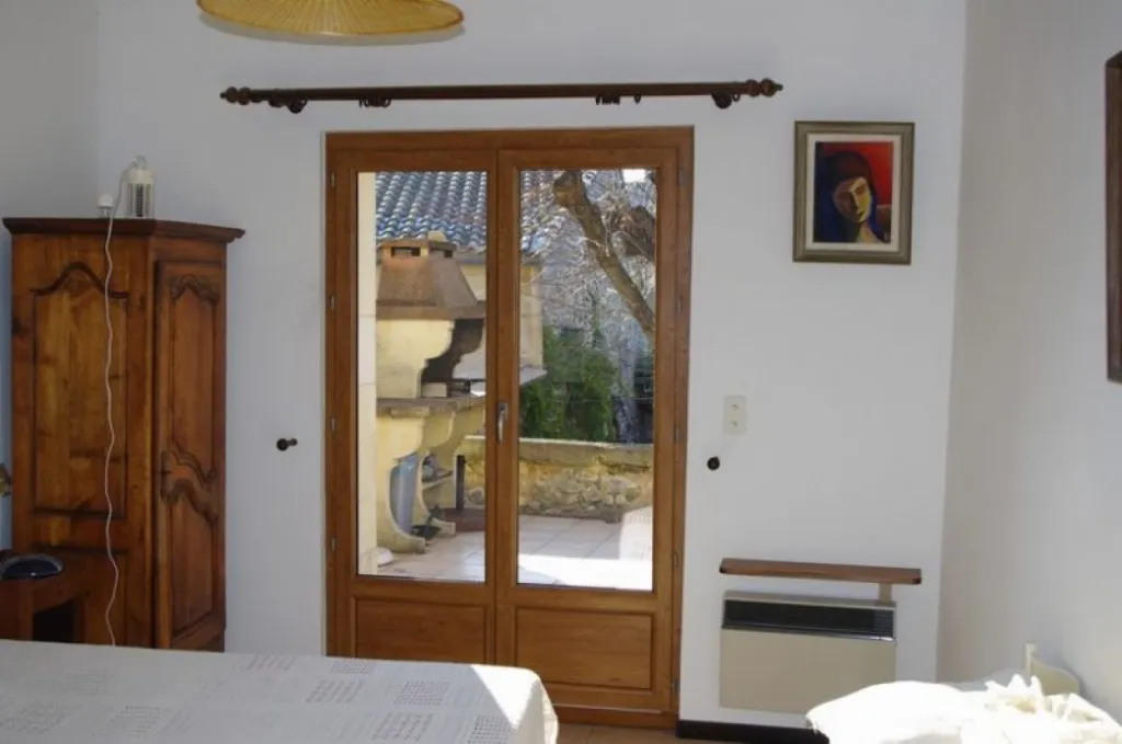 porte fenêtre PVC rénovation couleur liege 