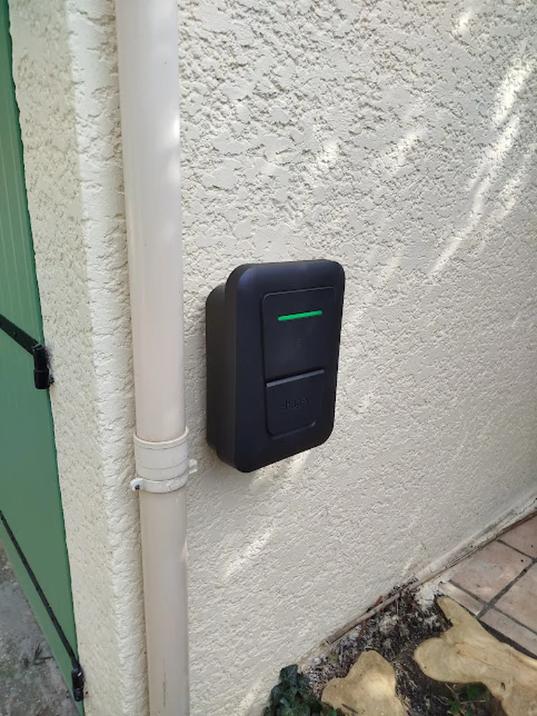 Borne Hager witty à Montpellier par infiny elec
