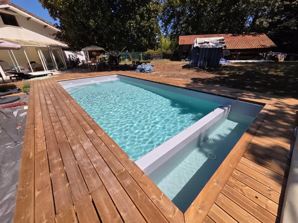 Pisciniste sérieux et réactif pour le remplacement du liner de ma piscine à proximité d'Arcachon sur le Bassin d'Arcachon