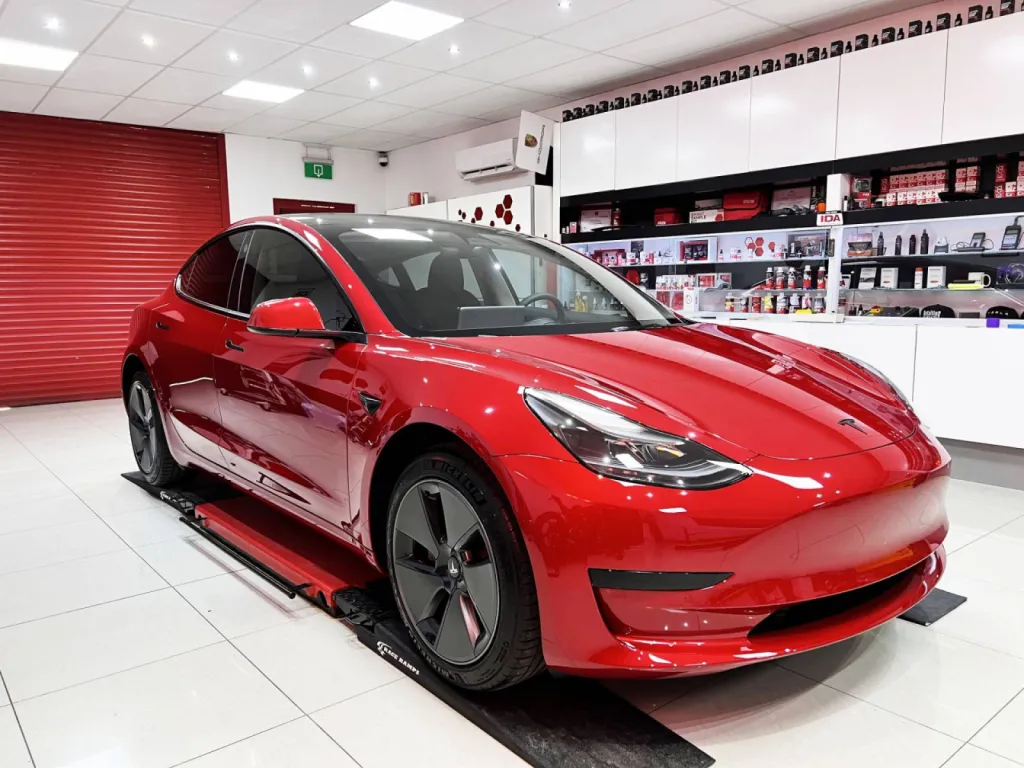 TESLA MODEL 3 - PPF XPEL FACE AVANT + BAS DE CAISSE + CERAMIQUE GTECHNIQ A LENS