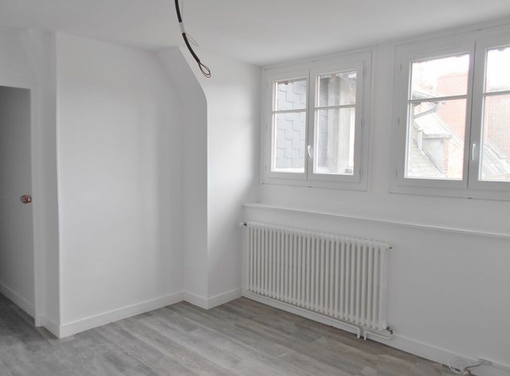 APPARTEMENT 2 PIECES A VENDRE A LISIEUX, Agence Immobilière Terres et Demeures de Normandie