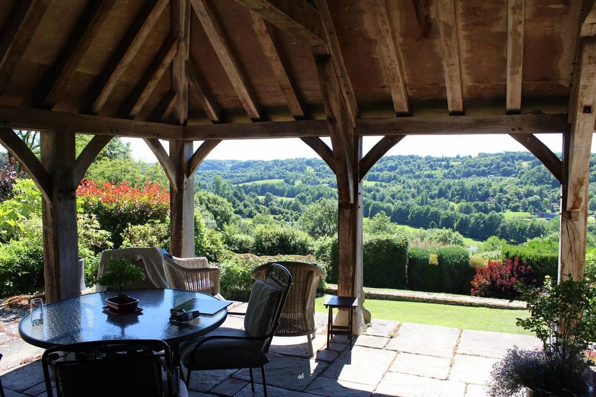 A acquérir propriété à colombages avec dépendance proche gare SNCF de Pont-L'Evêque 14130