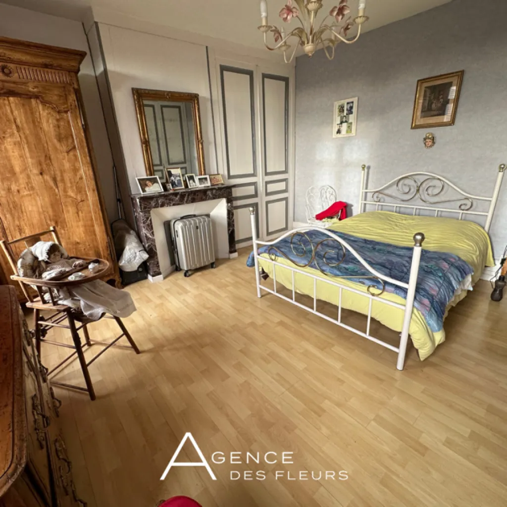 A acheter sur la commune de ELBEUF 76500 maison de brique de 128 m² habitables