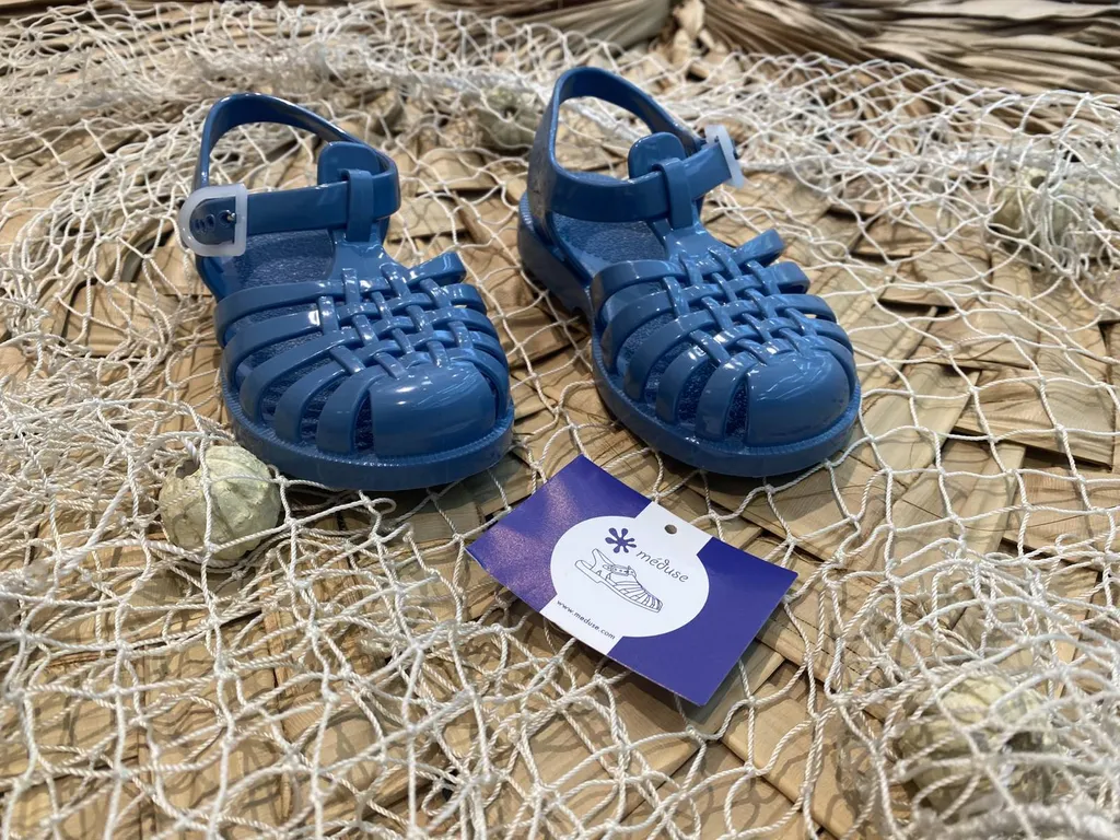 squelette plage pour bébé près de Saint Emilion