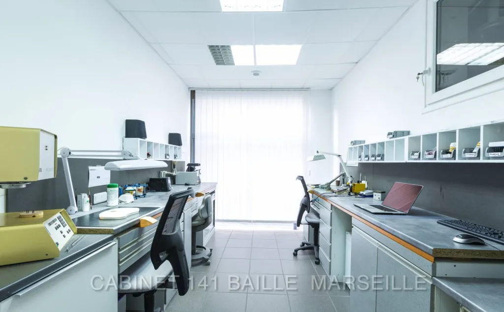 Implant dentaire Prix-Dr TOURROLIER Didier -Marseille.