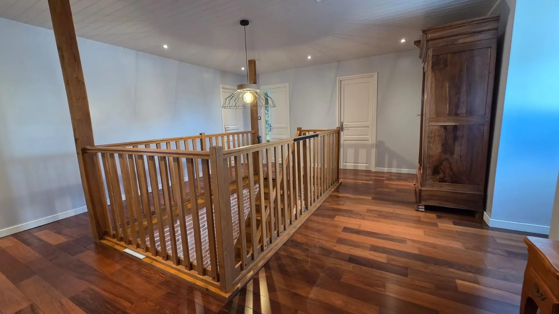 maison contemporaine de 200 m² sur un terrain clos et paysagé de 1800 m², entre Dieppe et Eu, proche de Penly.