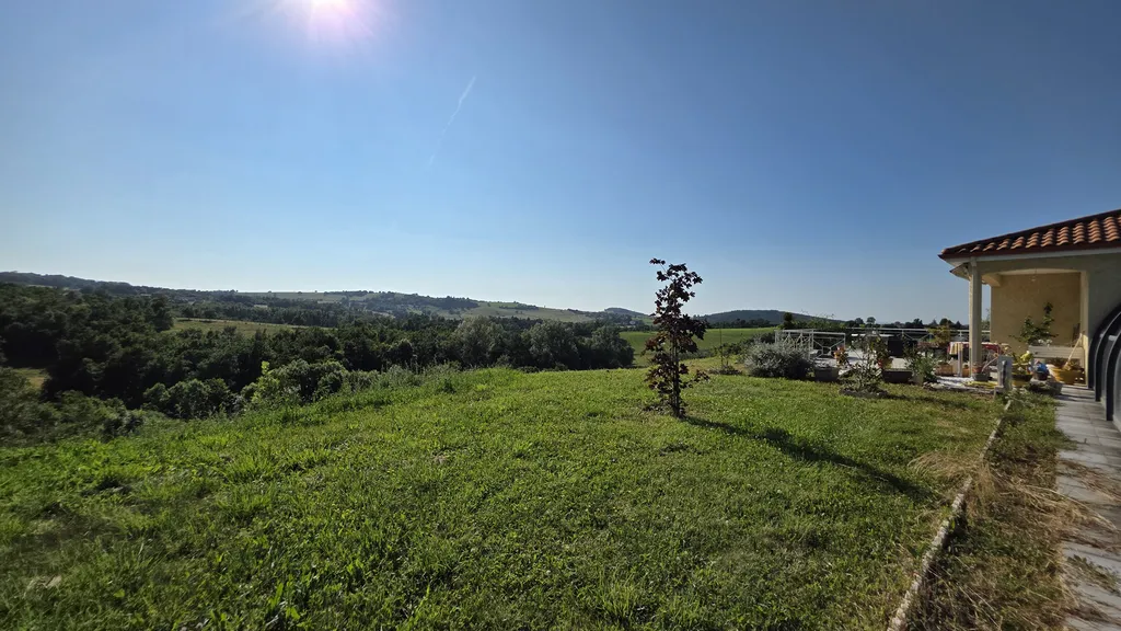 Acheter un terrain de 500 m² à Chateaugay 63