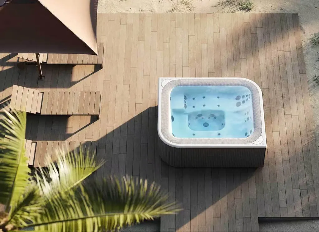 Spa 5-6 places Virtus Pro™ Jacuzzi® : spa à débordement avec filtre à sable intégré