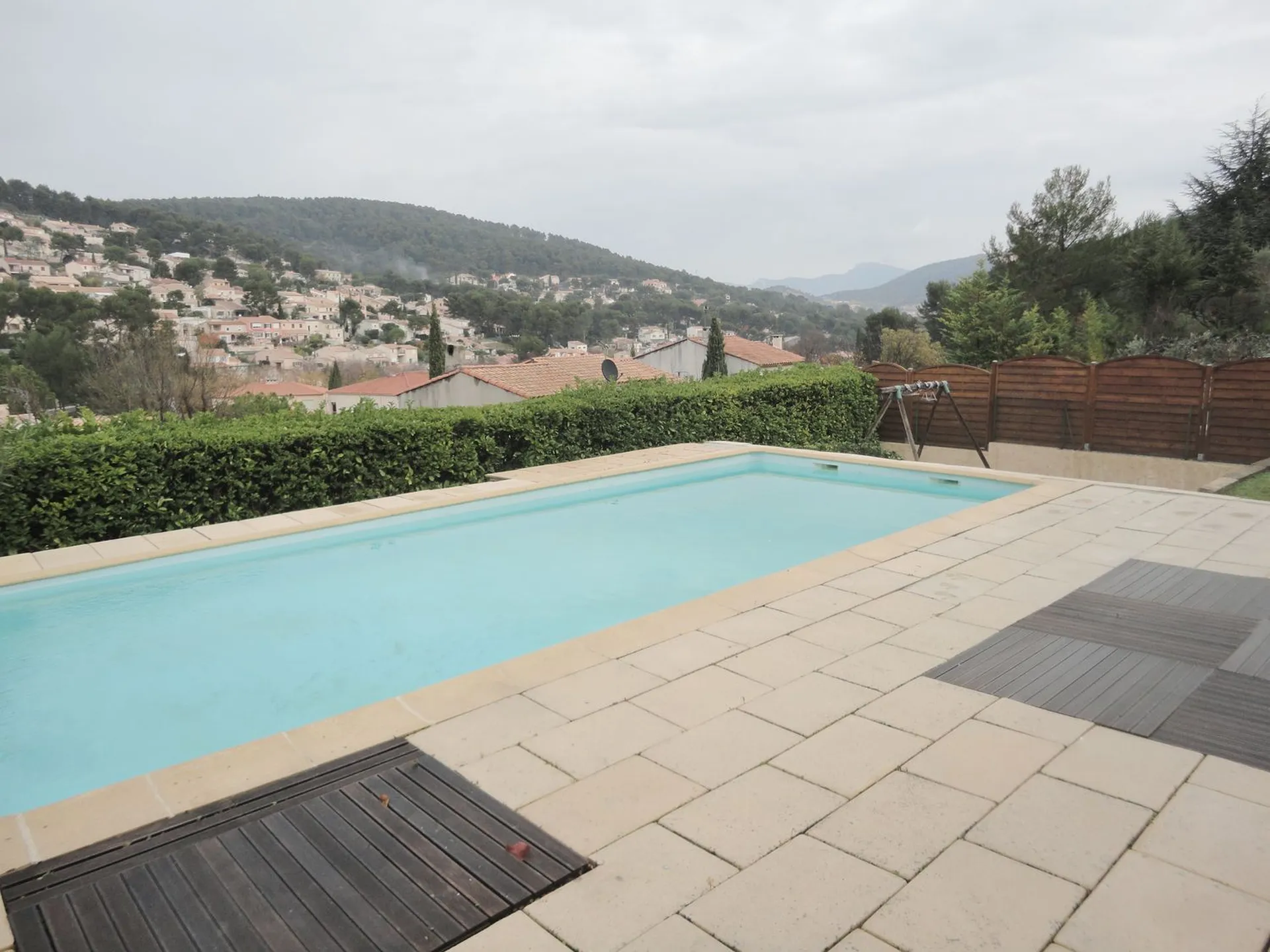 achat maison avec piscine carnoux