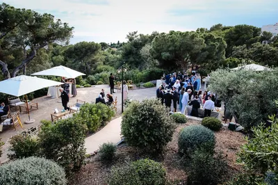elegant-sea-view-wedding-ceremony-baie-des-anges