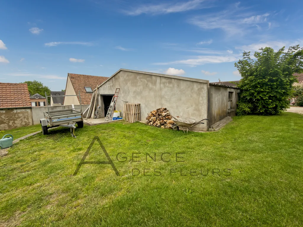 A vendre maison de 188 m² édifiée sur 4700 m² de terrain sur la commune de OISSEL