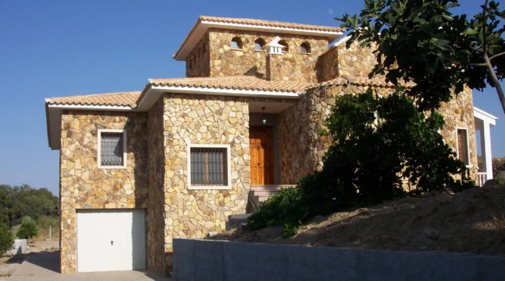 Parement en pierre d'Or et Quartzite Doré, Grossiste Pierre naturelle d'importation à Lyon