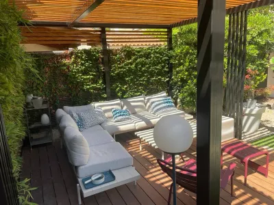 Jardinet dans le Gard aménagé par un paysagiste à Avignon