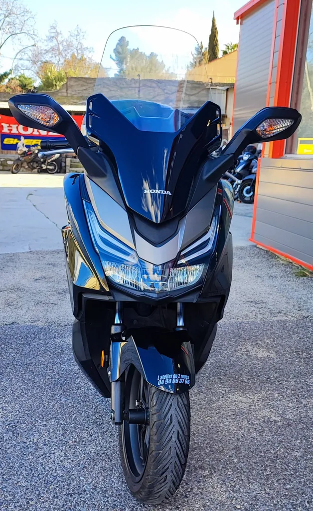 SCOOTER OCCASION HONDA FORZA 125 DU 05/2018 AVEC 30100 KM