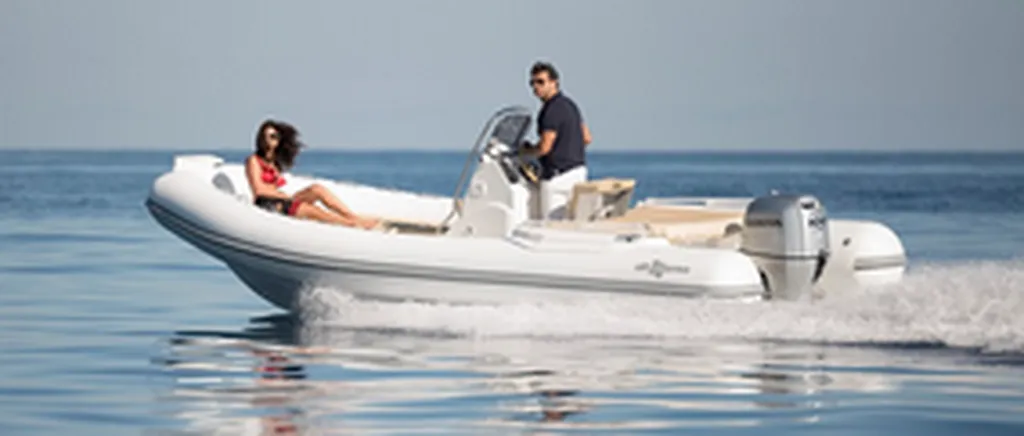 Location semi-rigide Bandol