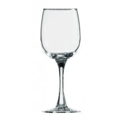 VERRE A VIN A LA LOCATION ÉLISA 19CL RAFFINÉ POUR ANNIVERSAIRE A GASSIN DANS LE 83