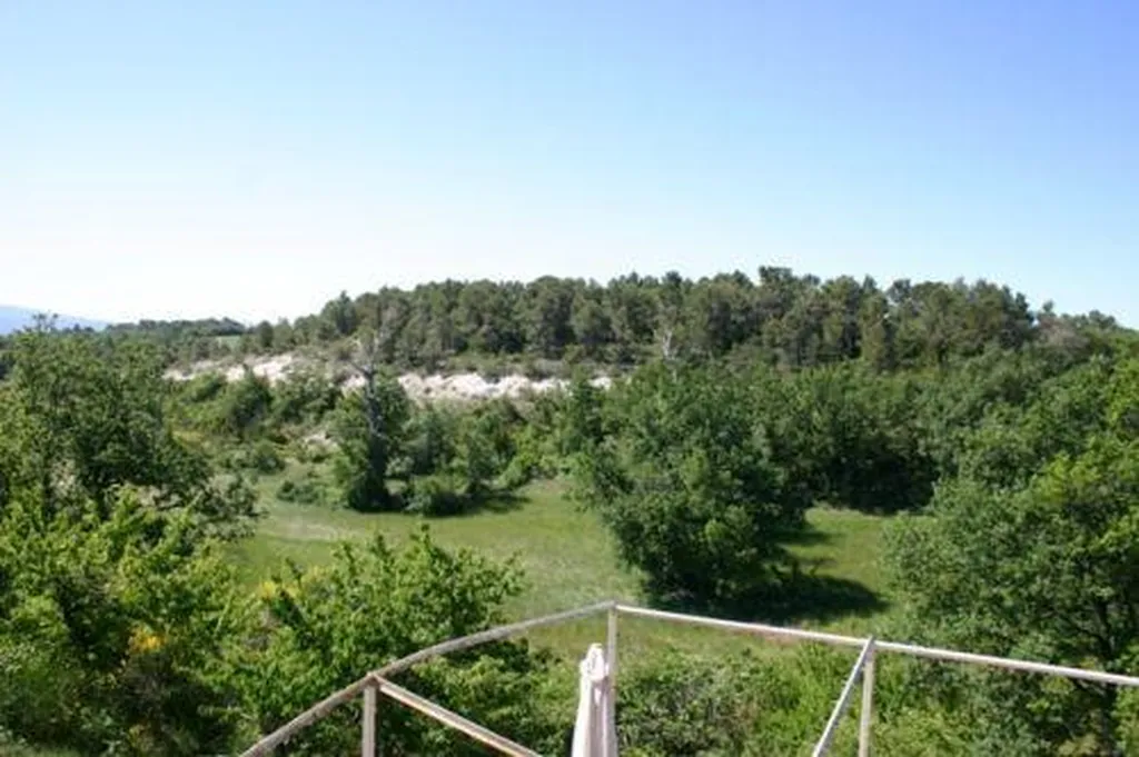 Monts de Vaucluse, villa au calme sur 1548 m² en restanques