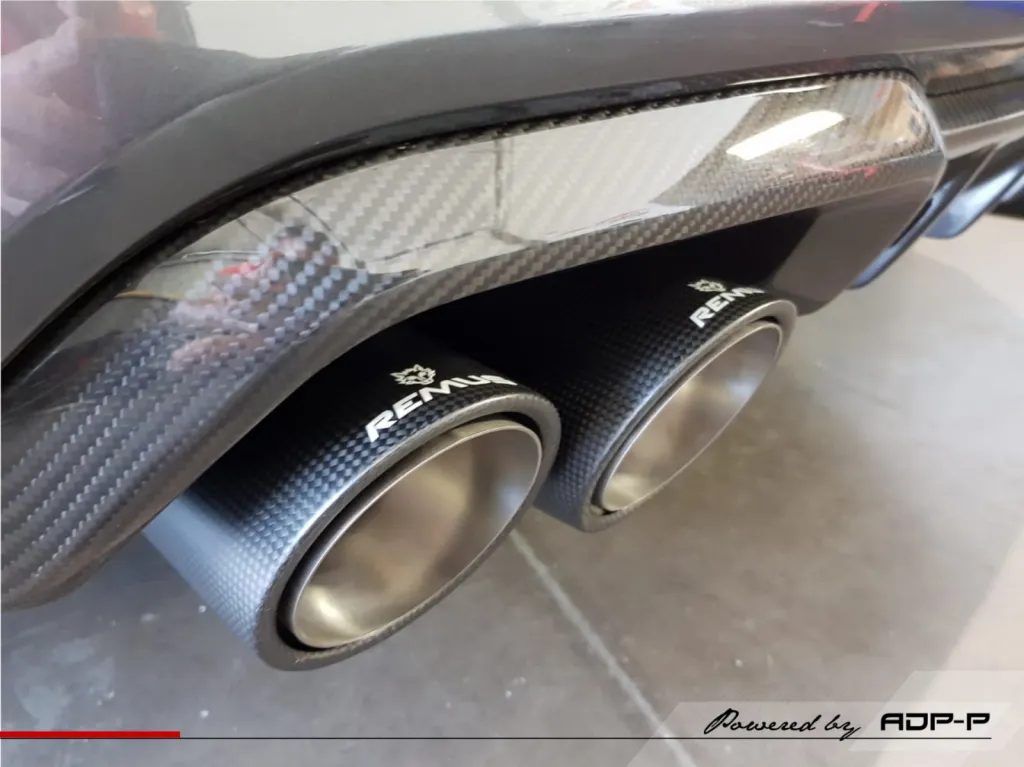 Échappement Remus sortie carbone à valves