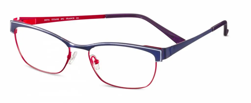 Photographe shooting produits à Lyon : Packshot lunettes E-commerce à Lyon dans le Rhône