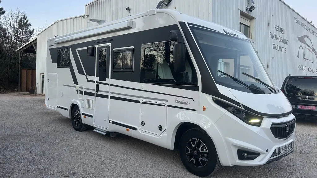 covering sur camping-car dans le var