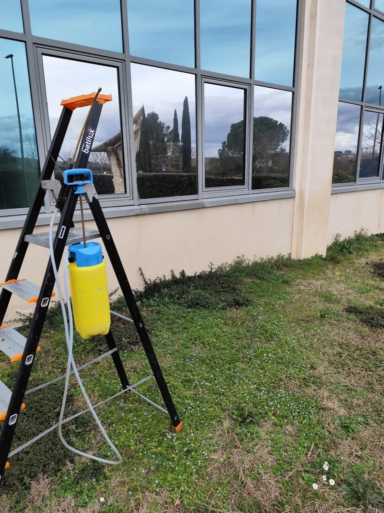 Problèmes thermique et de luminosité pour baies vitrées dans des bureaux à Aix en Provence