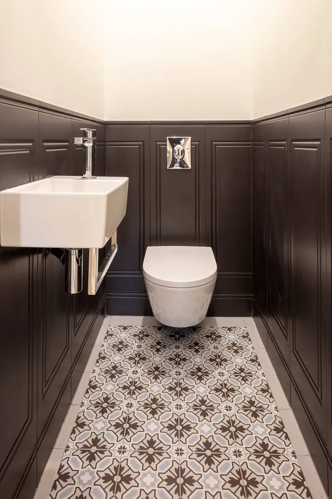 toilettes rez-de-chaussée 13300 Salon-de-Provence