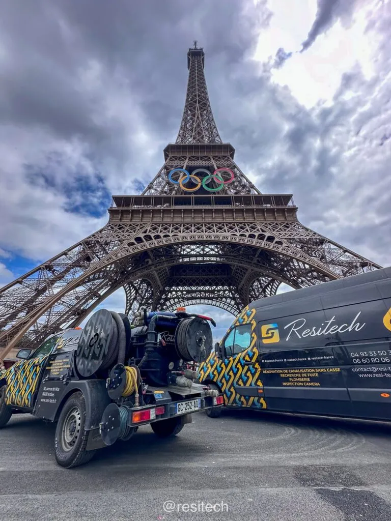 Travaux de chemisage de canalisation pour la Tour Eiffel par Resitech France