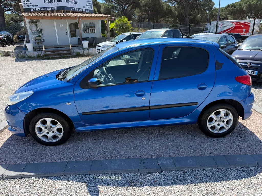 PEUGEOT 206 + 1.4 L 75CV