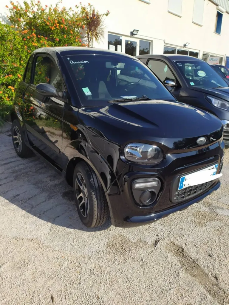 micro car noire due 6+ récente occasion hyeres