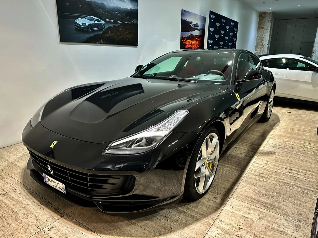 spécialiste du DETAILING sur Lyon de la protection PPF et du traitement céramique sur Ferrari 