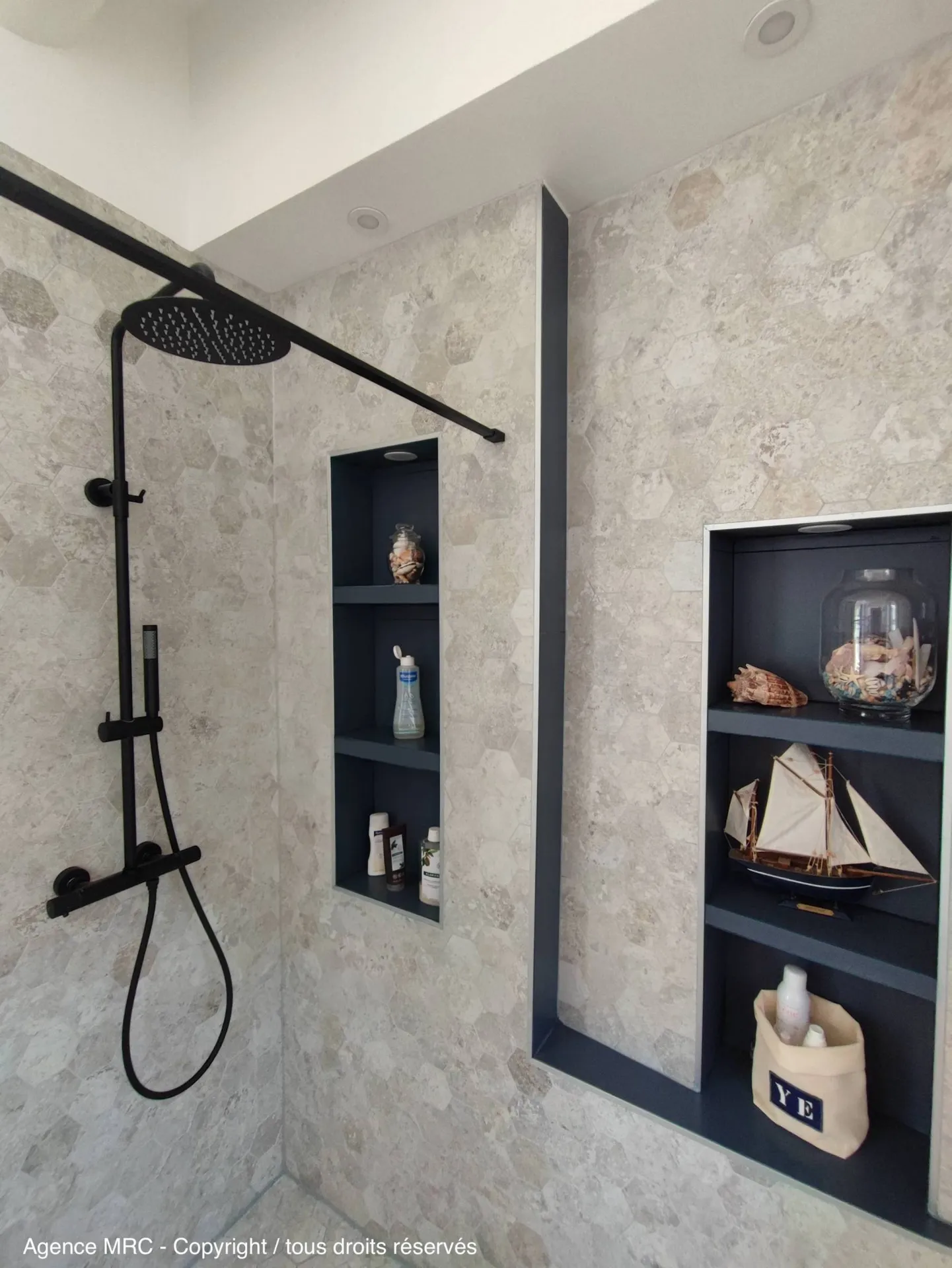 Pourquoi faire appel à un architecte d'intérieur pour aménager une douche italienne à aix-en-provence ?