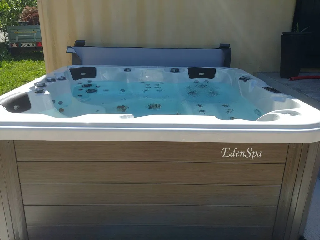 spa 5 places exterieur fuveau
