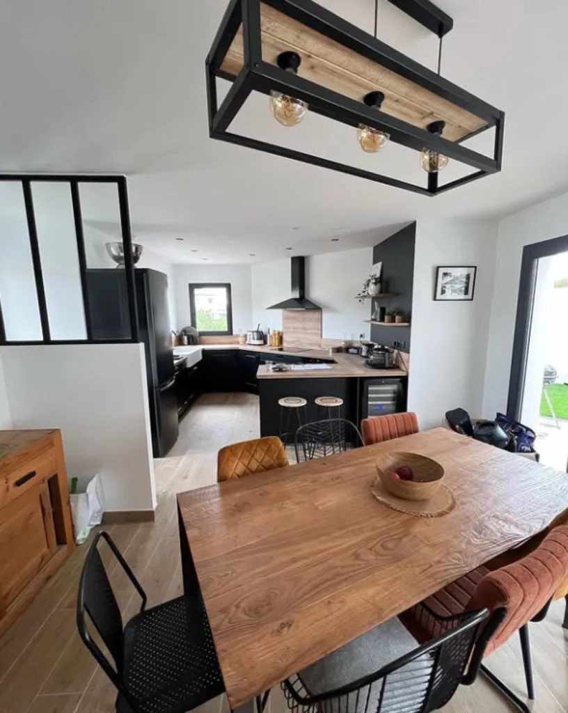 Travaux de peinture dans le neuf avec mise en peinture complète d’une maison à Villenave d’Ornon