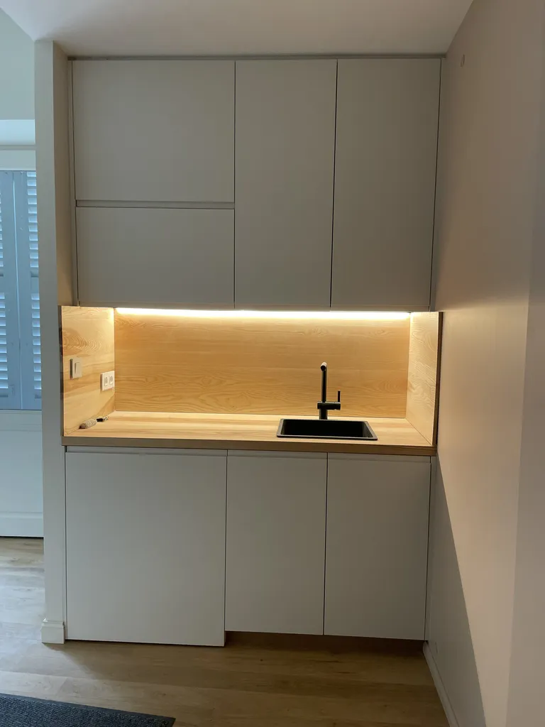 Cuisine sur mesure : conception, fabrication artisanale et pose par un menuisier agenceur pour particuliers et professionnels à Toulouse