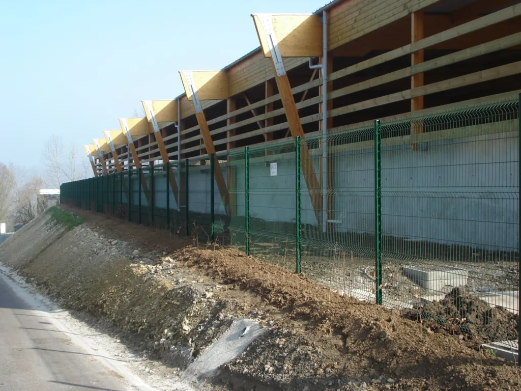 Pose de clôtures pour centre de tri dans l'Eure