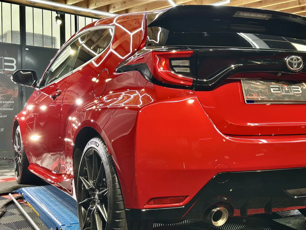 Toyota Yaris GR – Rénovation et traitement céramique à Lyon Ouest proche de Vourles 